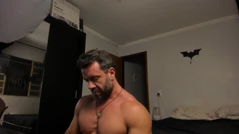 Snapshot of sexyflightz chatting on 01-09-25, 01:18 chris online show from 01-09-25, 01:18