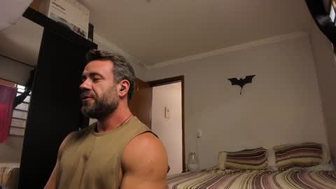 Snapshot of sexyflightz chatting on 01-16-25, 05:12 chris online show from 01-16-25, 05:12