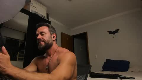 Snapshot of sexyflightz chatting on 02-25-25, 12:14 chris online show from 02-25-25, 12:14