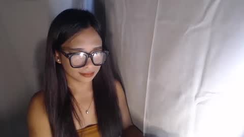 Guine3 online show from 12-22-25, 04:09