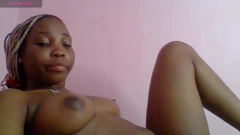 Snapshot of sexyhotbody_haileyxx chatting on 10-11-25, 09:13 Hailey online show from 10-11-25, 09:13