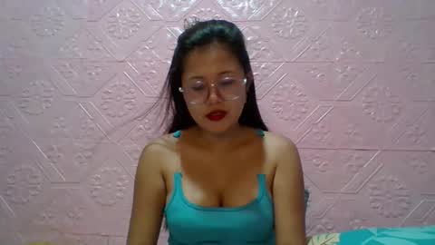 Snapshot of sexyjessa20 chatting on 11-12-25, 12:11 sexyjessa20 online show from 11-12-25, 12:11