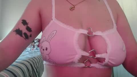 sexyjessicavega online show from 05-02-26, 08:25