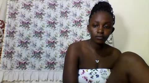Snapshot of sexyjoane chatting on 02-05-25, 07:10 JOAN online show from 02-05-25, 07:10