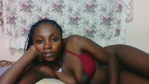 Snapshot of sexyjoane chatting on 02-08-25, 12:49 JOAN online show from 02-08-25, 12:49