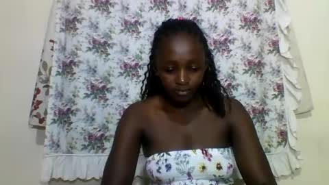 Snapshot of sexyjoane chatting on 02-17-25, 04:59 JOAN online show from 02-17-25, 04:59
