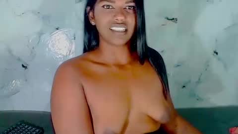 Snapshot of sexykitten147 chatting on 06-26-26, 11:42 SexyKitten147 online show from 06-26-26, 11:42