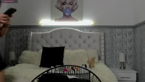 laura online show from 03-19-26, 11:25