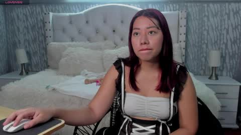 laura online show from 04-27-26, 02:37