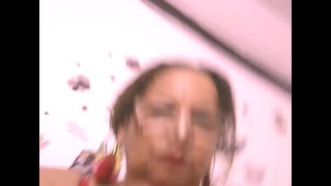 Snapshot of sexylilith421 chatting on 09-19-25, 01:40 Sexy Lilith online show from 09-19-25, 01:40