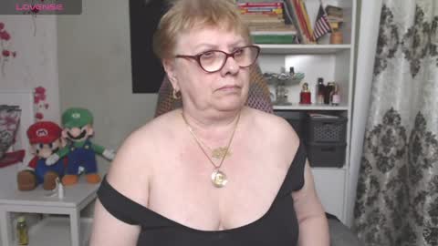 sexylynette4u online show from 05-05-26, 09:50