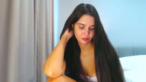 Snapshot of sexymymeow chatting on 07-14-26, 05:34 SexyMyMeow online show from 07-14-26, 05:34