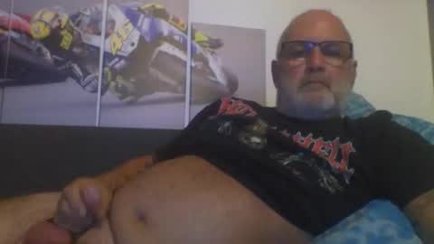 Snapshot of sexypaa chatting on 10-25-25, 06:35 sexypaa online show from 10-25-25, 06:35