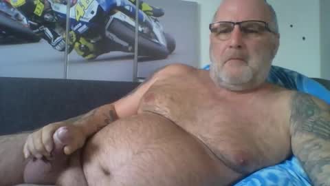 Snapshot of sexypaa chatting on 02-19-26, 02:24 sexypaa online show from 02-19-26, 02:24