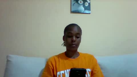 Snapshot of sexyqueen3457132 chatting on 01-14-25, 07:21 DOVY ACHIENG online show from 01-14-25, 07:21
