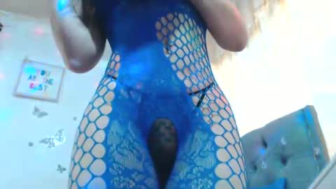 Snapshot of sexysafiravenus chatting on 03-10-25, 05:07 Venus Independent Model online show from 03-10-25, 05:07
