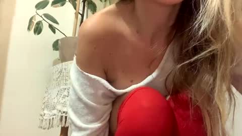 Anya online show from 01-01-25, 07:10