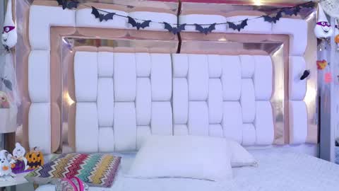 Kendall online show from 10-11-25, 12:26