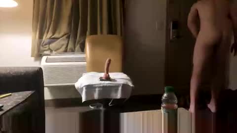 Smooth bi guy online show from 05-26-26, 08:21