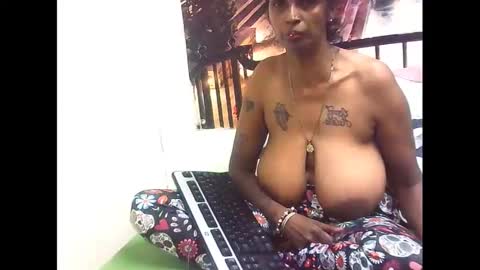 sexyva4u2luv online show from 02-25-25, 12:13