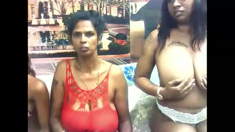 sexyva4u2luv online show from 03-03-25, 11:33