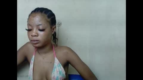 Snapshot of sexyxpeach chatting on 09-15-25, 12:10 sexyxpeach online show from 09-15-25, 12:10