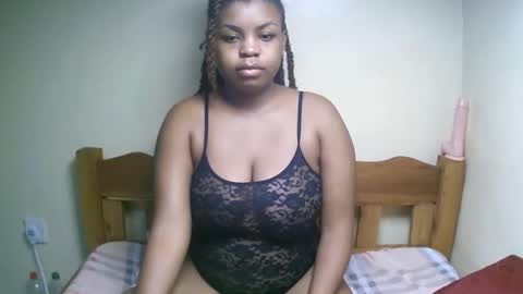 sexyyred_ online show from 04-06-26, 07:31