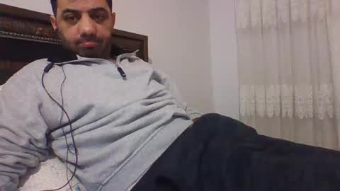 Snapshot of sexyyy_mannn chatting on 02-08-25, 02:38 sexyyy_mannn online show from 02-08-25, 02:38