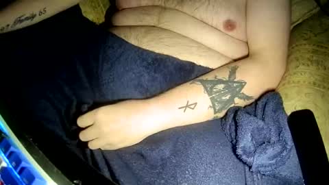 Snapshot of sexzilla15 chatting on 11-06-25, 08:26 no face online show from 11-06-25, 08:26