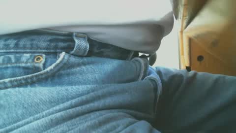 Bruce online show from 02-04-25, 06:06