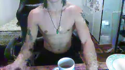 Snapshot of shacoklown chatting on 09-28-25, 02:17 shacoklown online show from 09-28-25, 02:17