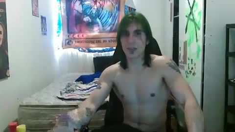 Snapshot of shacoklown chatting on 11-08-25, 11:32 shacoklown online show from 11-08-25, 11:32