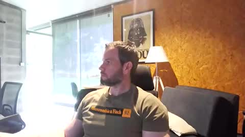 shad0w_hunter online show from 11-08-25, 02:28