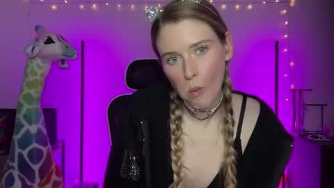 shadebabe online show from 12-14-24, 08:23