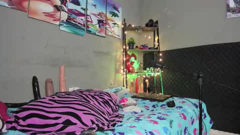 shadia online show from 10-27-25, 04:49