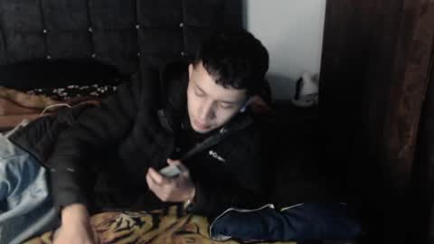 Snapshot of shadow_men_ chatting on 04-19-26, 06:35 james online show from 04-19-26, 06:35