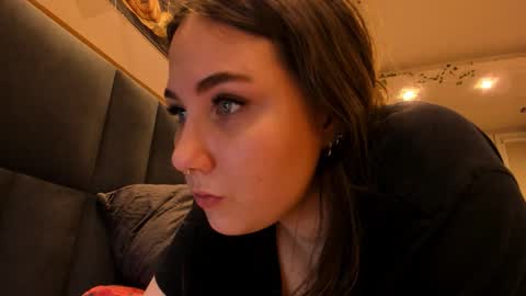 Snapshot of shadow_raffi chatting on 10-24-25, 12:41 shadow_raffi online show from 10-24-25, 12:41