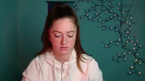 Kate online show from 10-31-25, 06:47