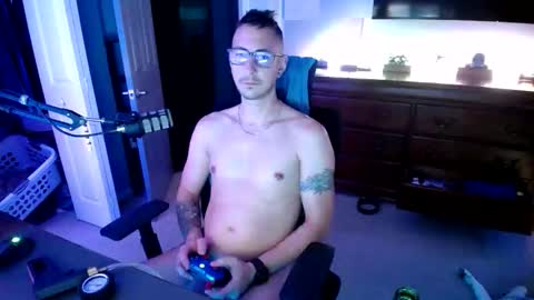 Snapshot of shaftyone4u chatting on 02-05-26, 01:10 shaftyone4u online show from 02-05-26, 01:10