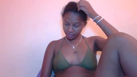 shainnah online show from 11-17-25, 04:40