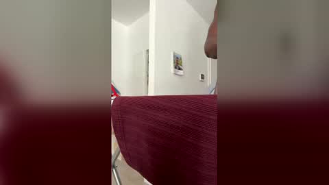 Snapshot of shakespear_ chatting on 04-27-26, 11:19 shakespear_ online show from 04-27-26, 11:19