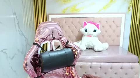 Shalon  online show from 07-18-26, 03:11