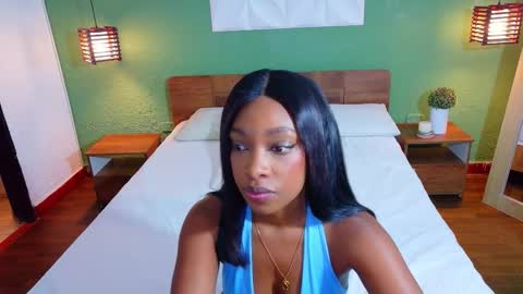 Catalina online show from 11-25-25, 05:57