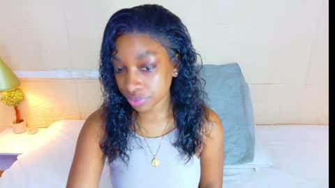 Snapshot of shamira_moore chatting on 06-14-26, 01:57 Catalina online show from 06-14-26, 01:57