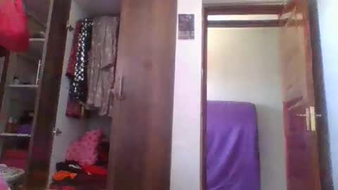 shana22222 online show from 02-10-26, 10:52