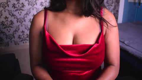 Snapshot of shanaya_indian chatting on 01-15-25, 04:15 shanaya indian online show from 01-15-25, 04:15