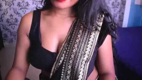Snapshot of shanaya_indian chatting on 02-12-25, 04:12 shanaya indian online show from 02-12-25, 04:12