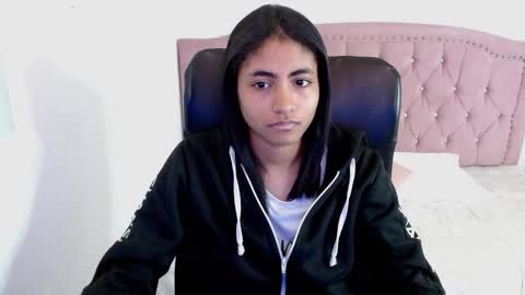 Snapshot of shaneelle chatting on 10-01-25, 03:12 shanelle online show from 10-01-25, 03:12