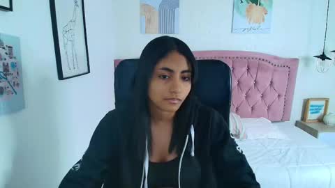 Snapshot of shaneelle chatting on 01-17-26, 03:11 shanelle online show from 01-17-26, 03:11