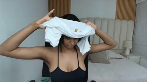 shanelle online show from 03-18-26, 03:09